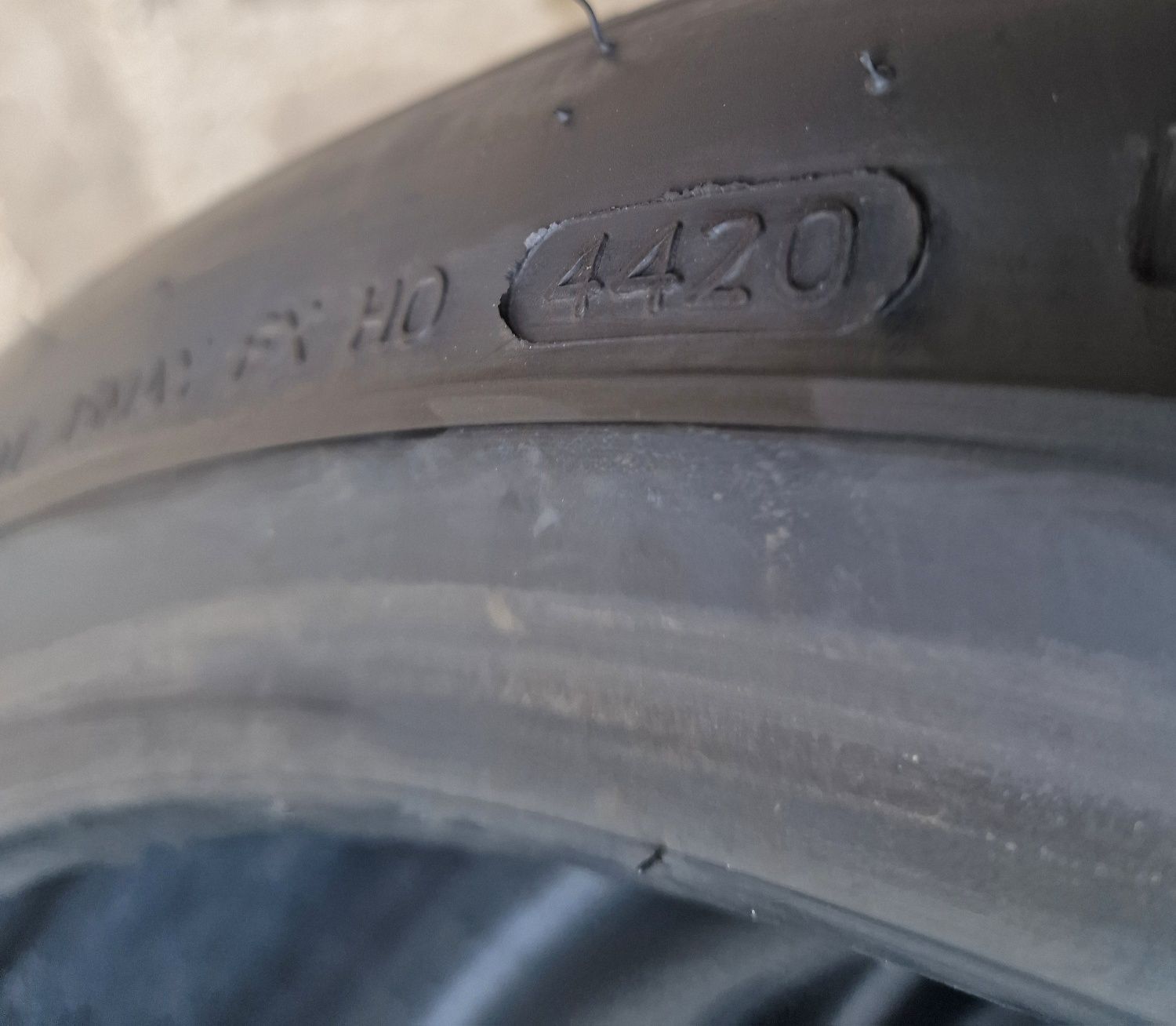 295 35 23 Hankook 4броя Замъка Ямбол