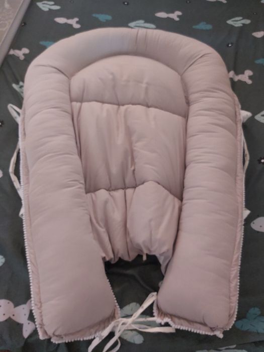 Baby nest Delux 250 lei ușor negociabil