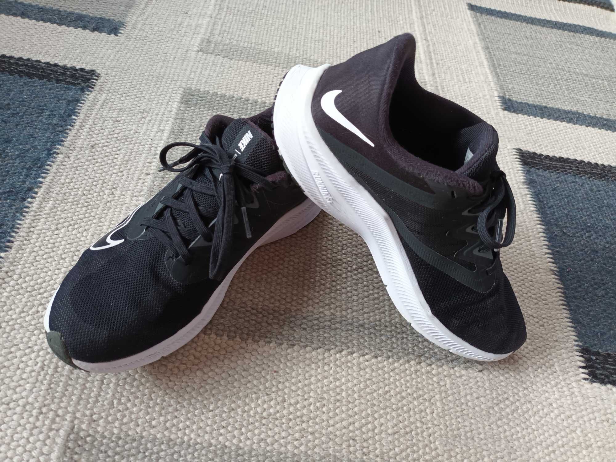Pantofi sport/adidasi Nike Quest 3, nr 38,5