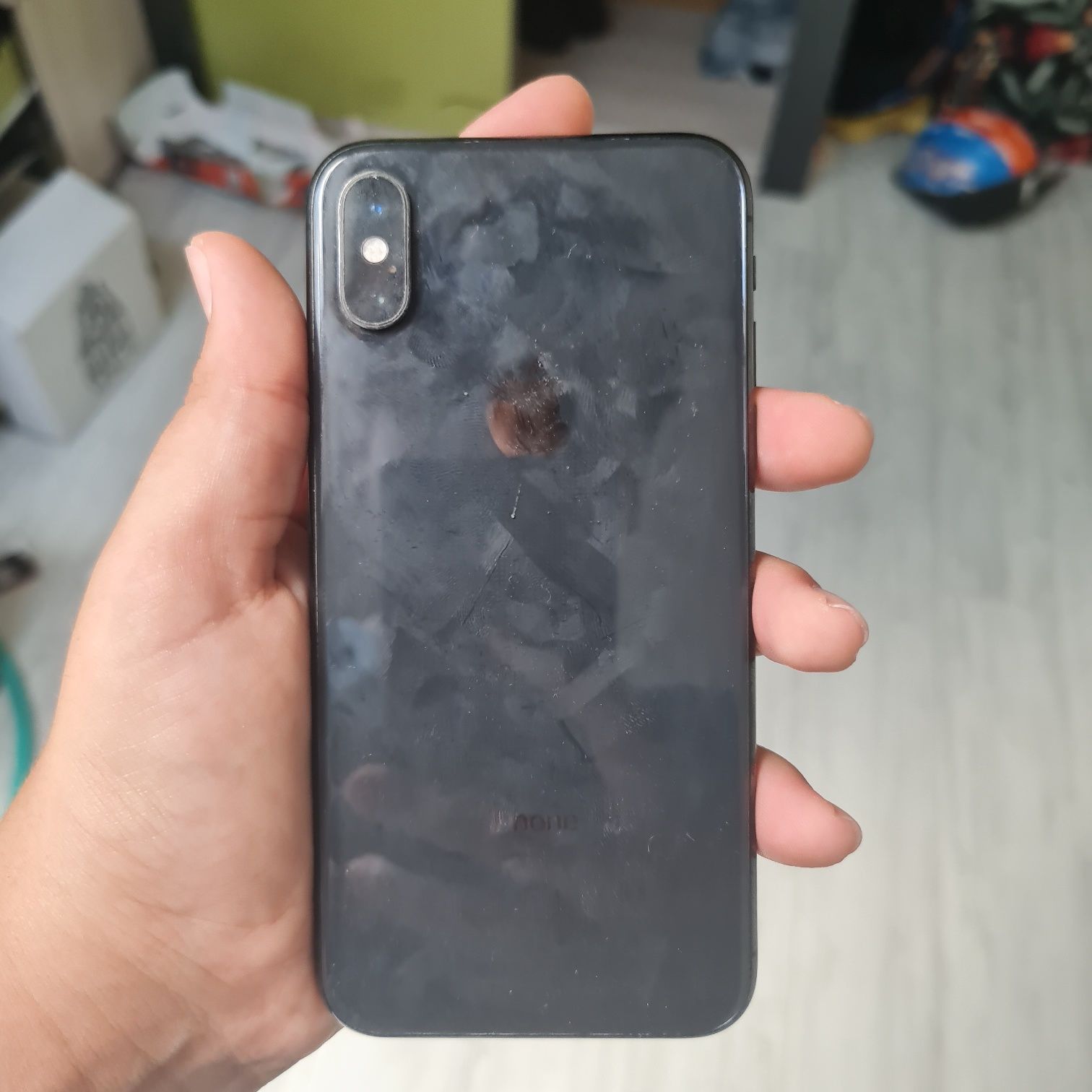Iphone xs във добро състояние