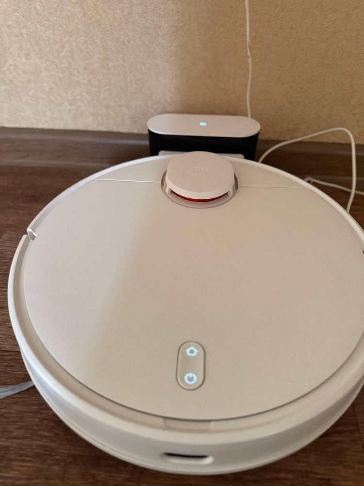 Продам Xiaomi Robot Vacuum-Mop 2S.