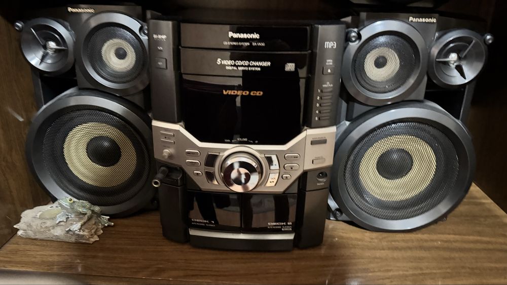 Продам музыкальный центр