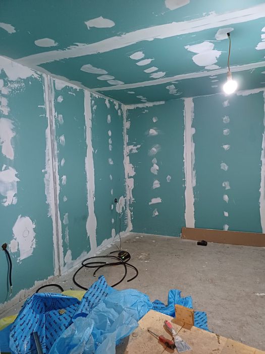 Casa din panou sandwch