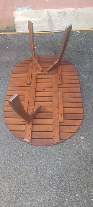 Set 6 sezlonguri si masa extensibila din lemn tec