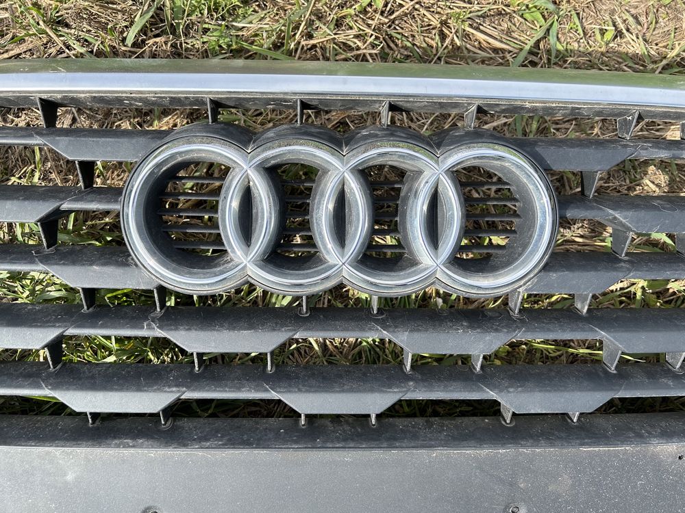 Централна решетка за Audi Q2