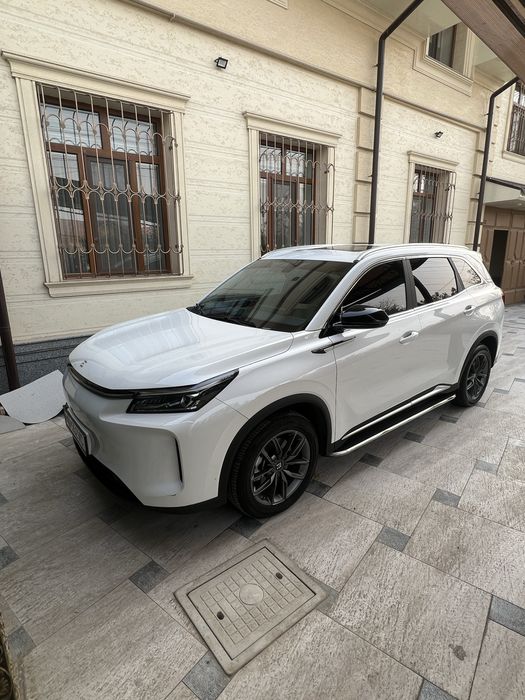 Dong feng Fengon S 508 restayling