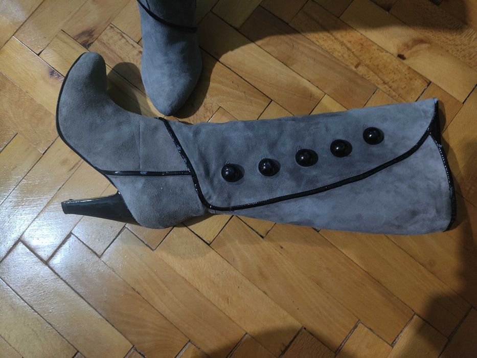 Cizme Bata piele întoarsă, noi