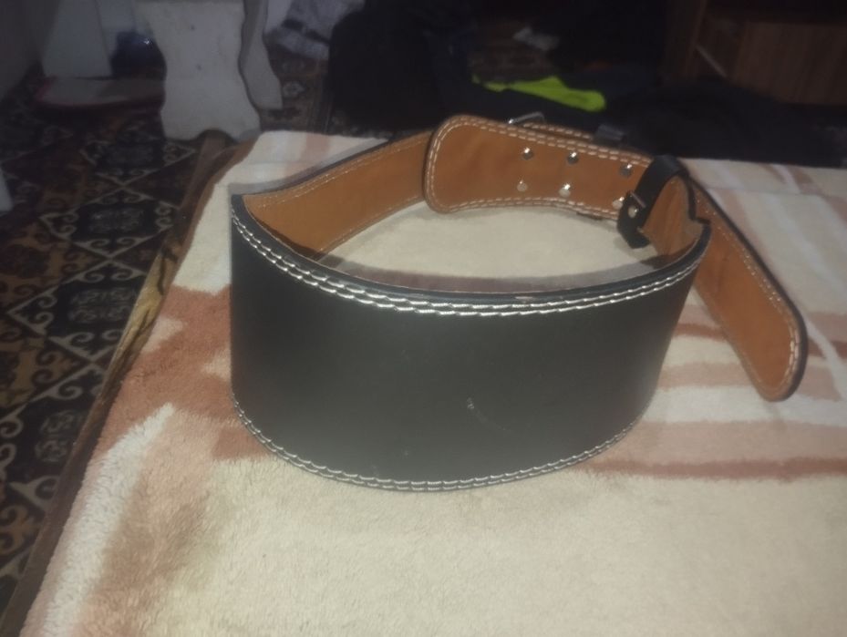 Продам спортивный ремень для поясницы