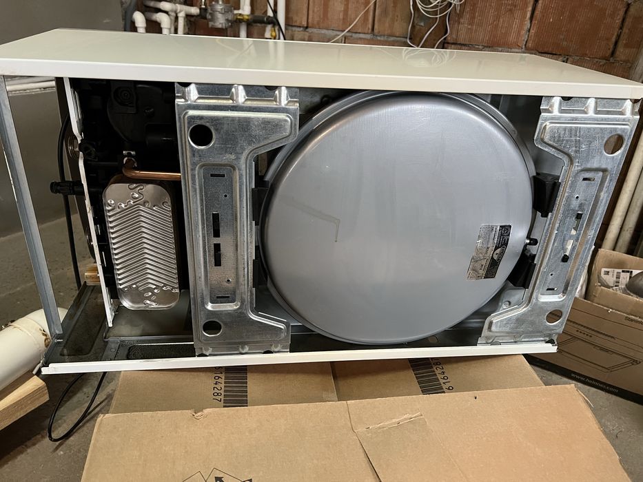 Ariston . Centrala termica in condensare Ariston Clas Premium 24kw