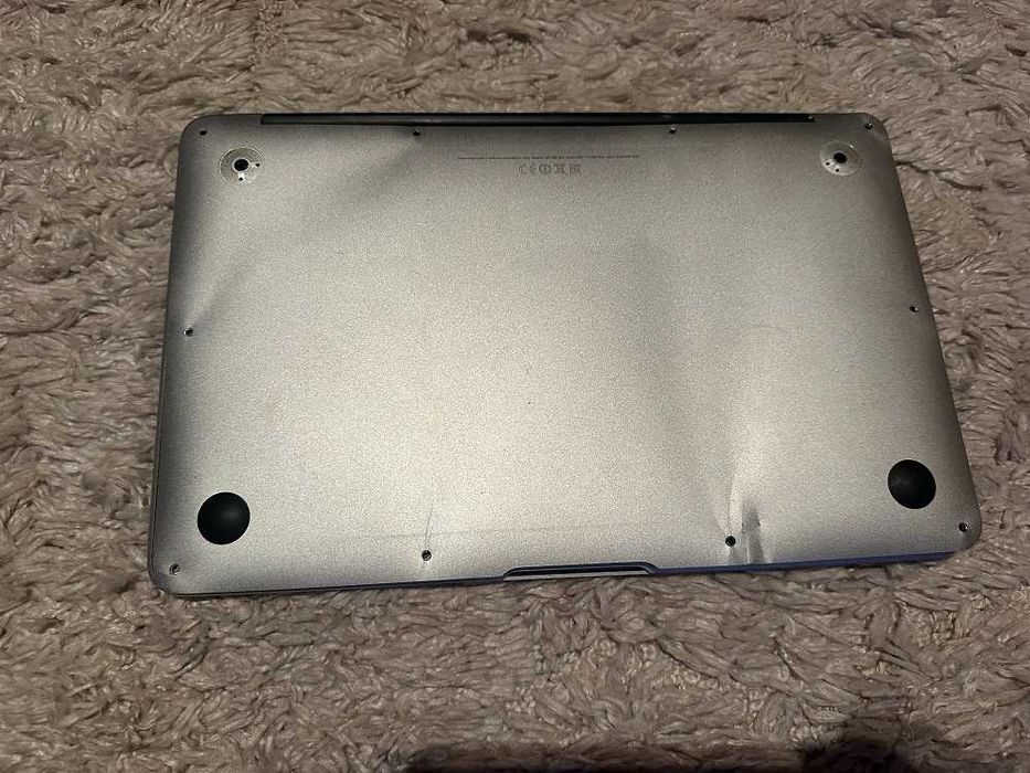 Macbook Air A1465 13" DEFECT