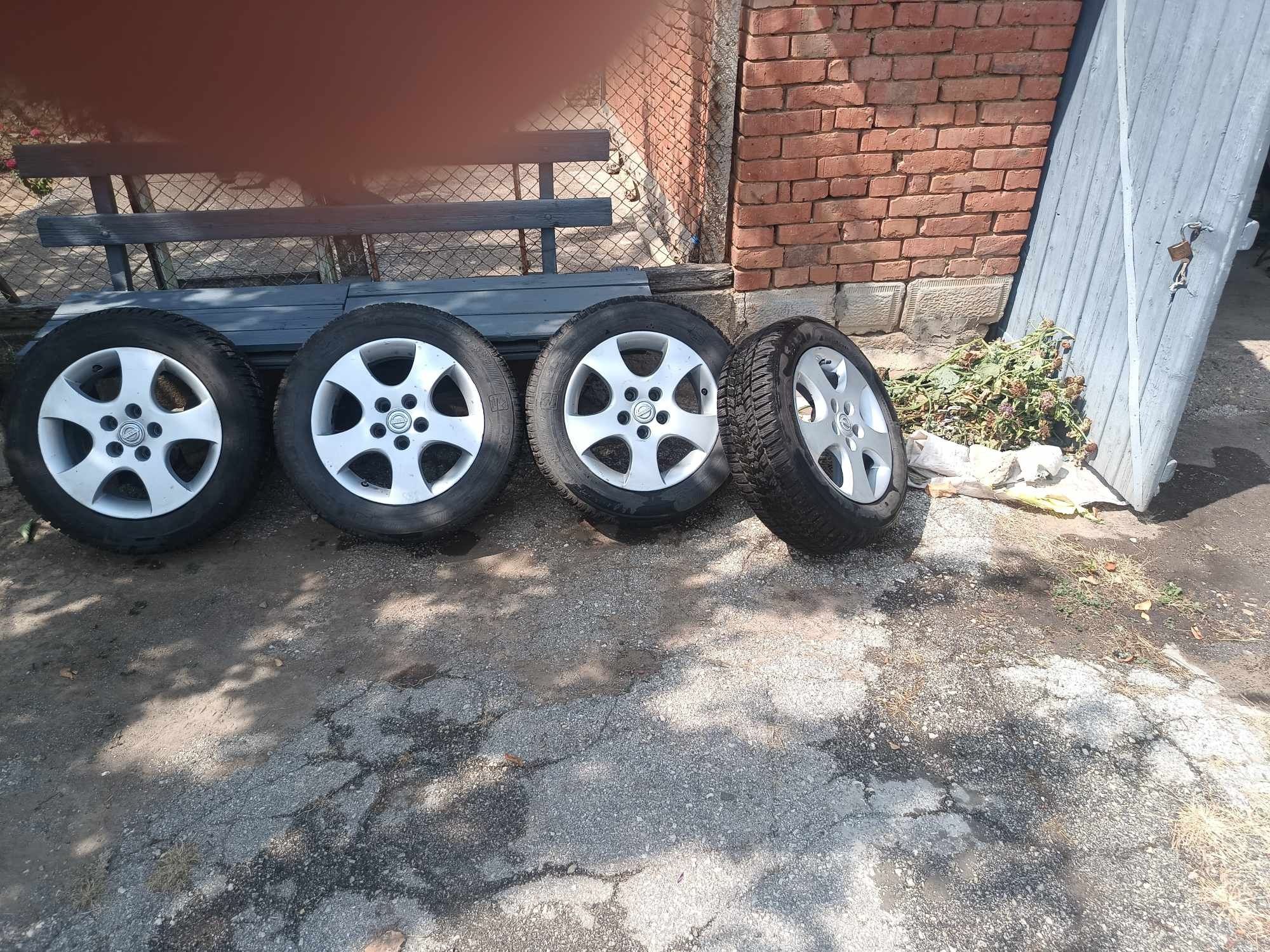 Джанти и зимни гуми от Nissan P12