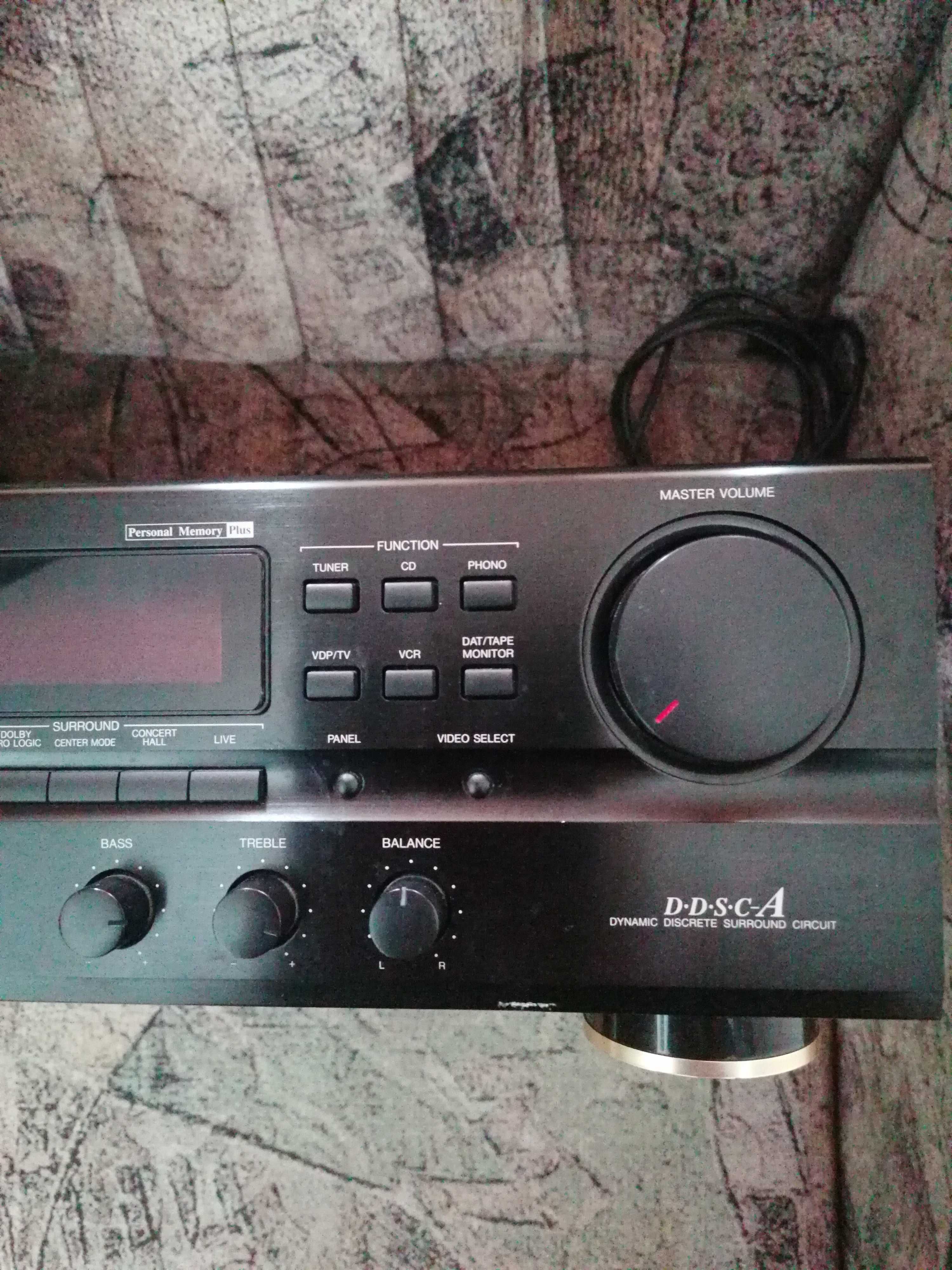 Amplituner "Denon AVR - 900"