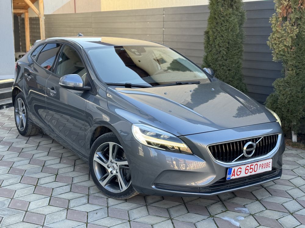 Volvo V40 2017 2.0diesel D3 150cp automata Rate/leasing