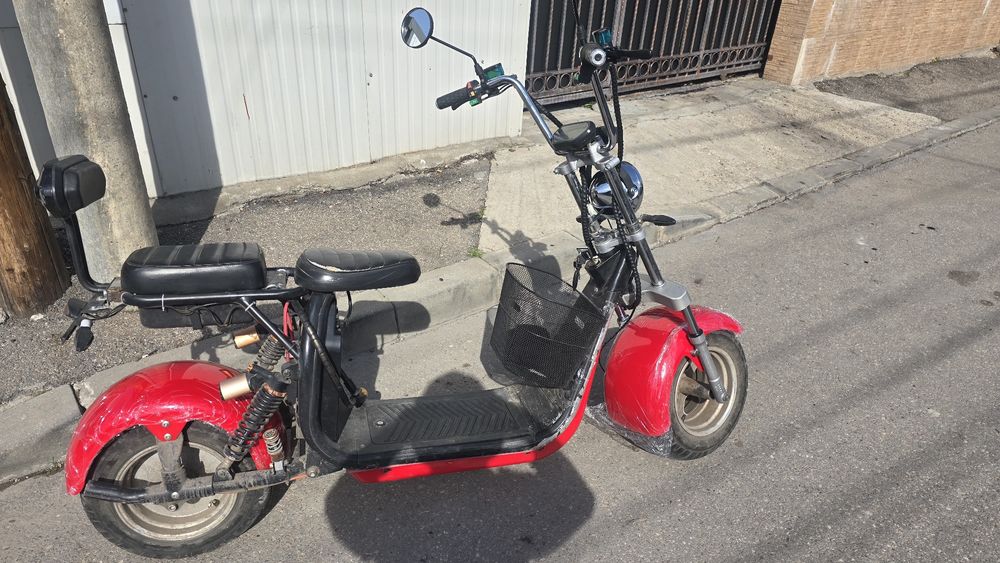 Vand scuter electric