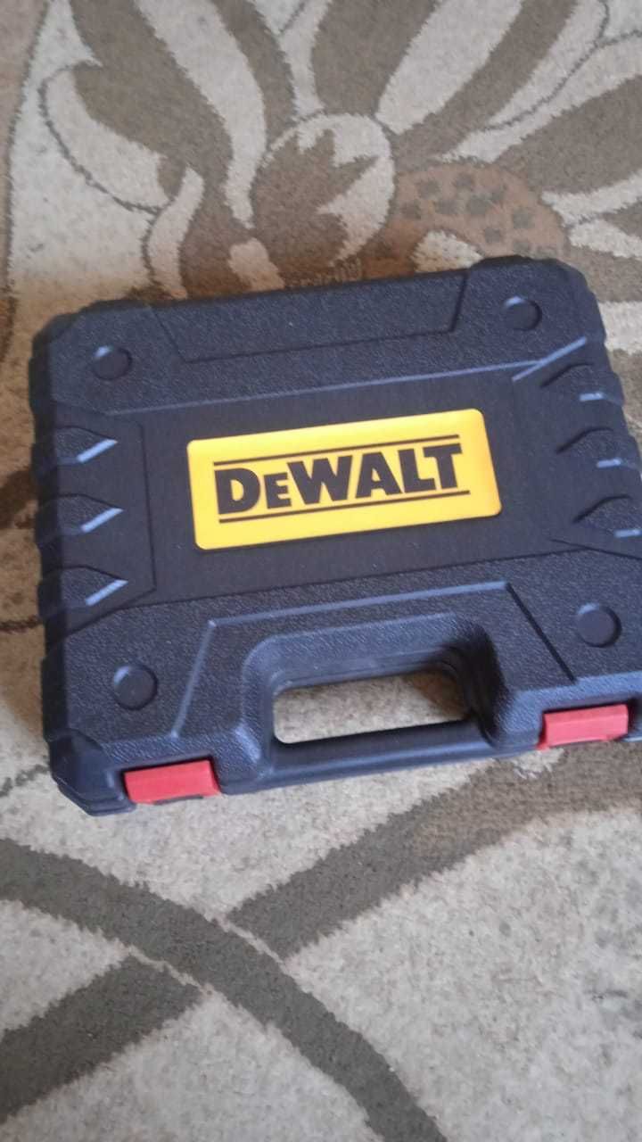 Шуруповерты Makita Dewalt Crown