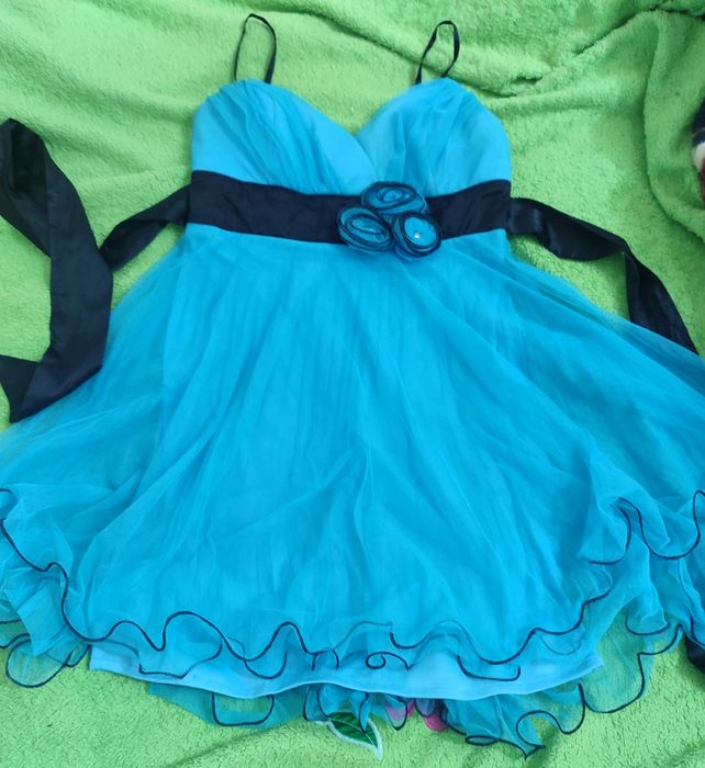 Платье, джинсы 44-46