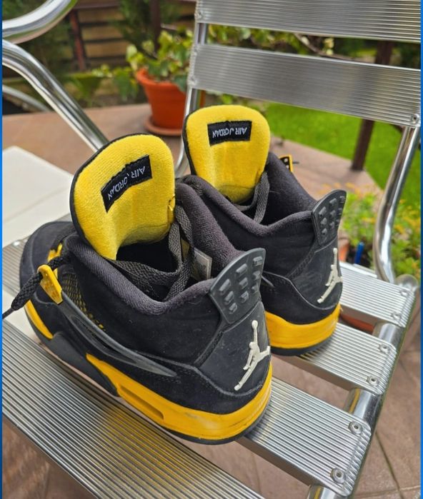 Nike Air Jordan 4 Retro Thunder