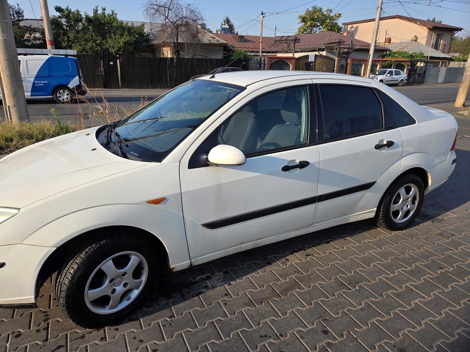 Ford Focus 1.6 benzina