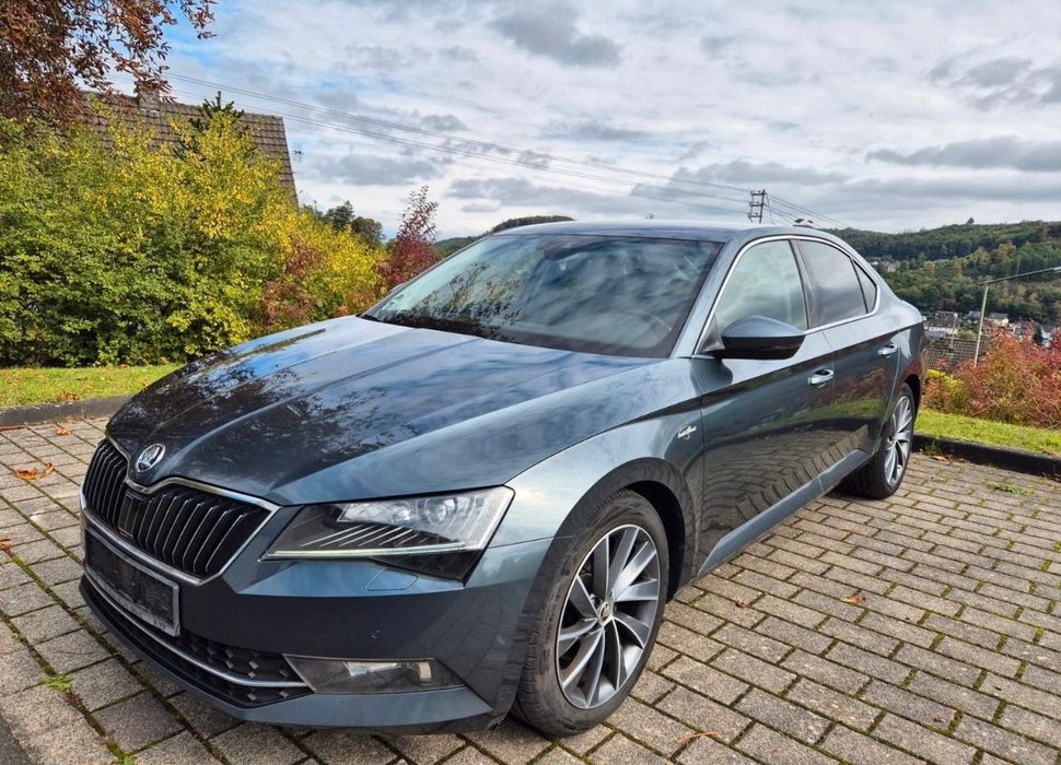 Skoda Superb 190CP/4x4/Laurin Klement/Fara daune/Km reali/
