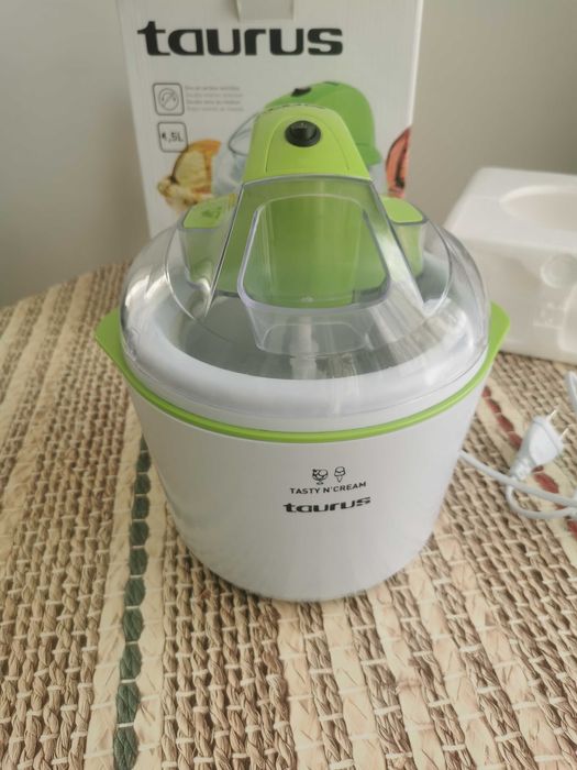 Уред за сладолед TAURUS TASTY N'CREAM