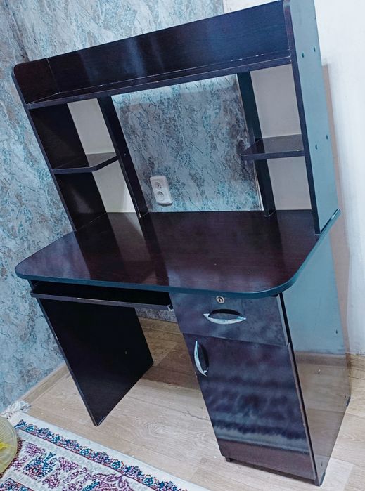 Детский компьютерный стол