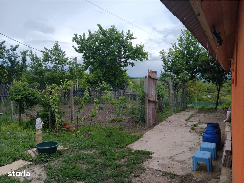 Ciurbesti Casa batraneasca cu TEREN 1347mp