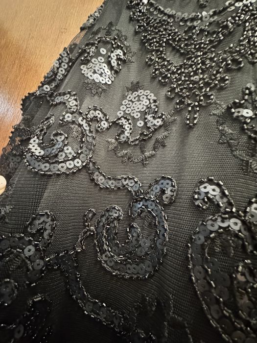 Черна официална рокля