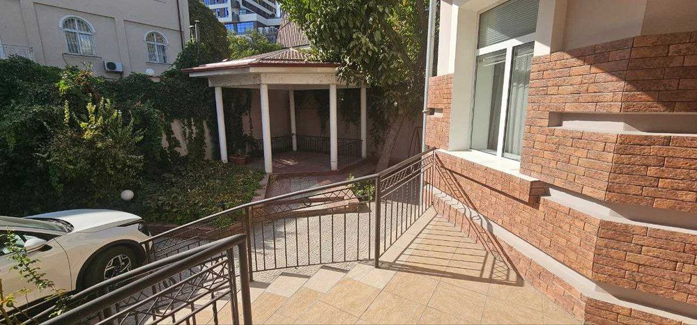 Срочно продаётся 7 соток евродом в Центре\ор-тир ЖК Modera Hause