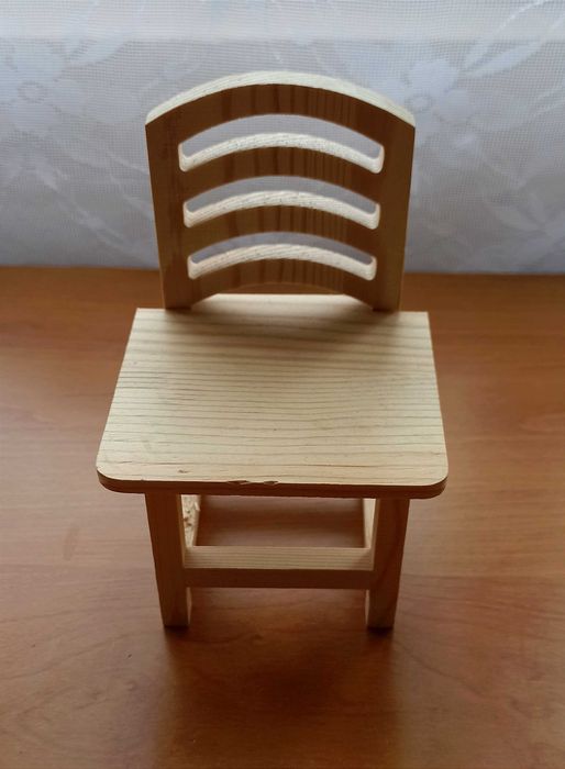 Дървено столче за животни