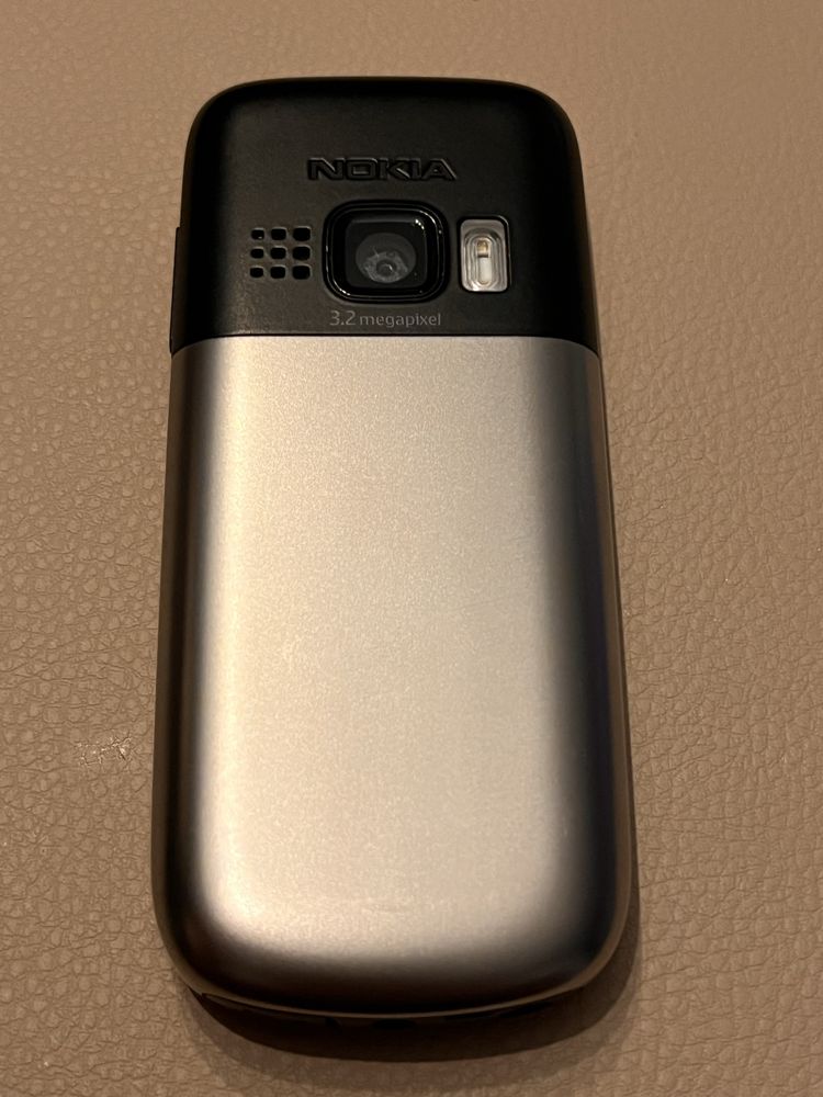 Nokia 6303i Classic Silver + card 2GB ! Original full tot pe el!