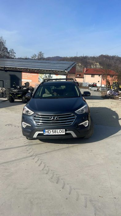 Hyundai Grand  Santa FEE 7 locuri