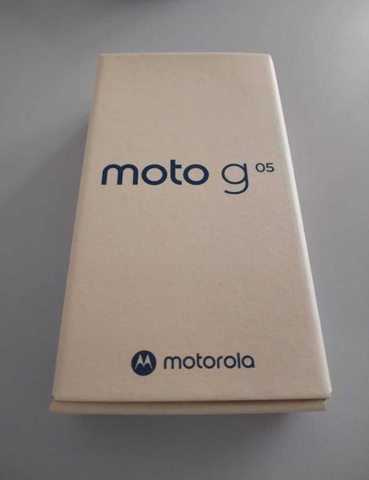 Телефон Moto G05 с гаранция