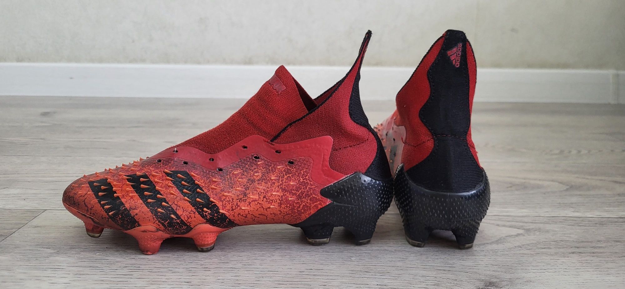 Продам бутсы Adidas Predator