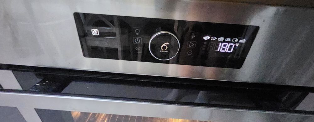 Cuptor Whirlpool 6th sense + plita Whirlpool