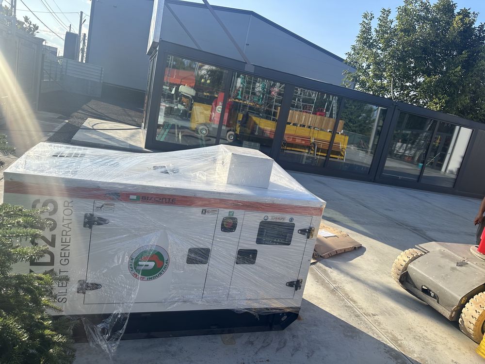 Generator insonorizat BISONTE SKD25S ATS inclus