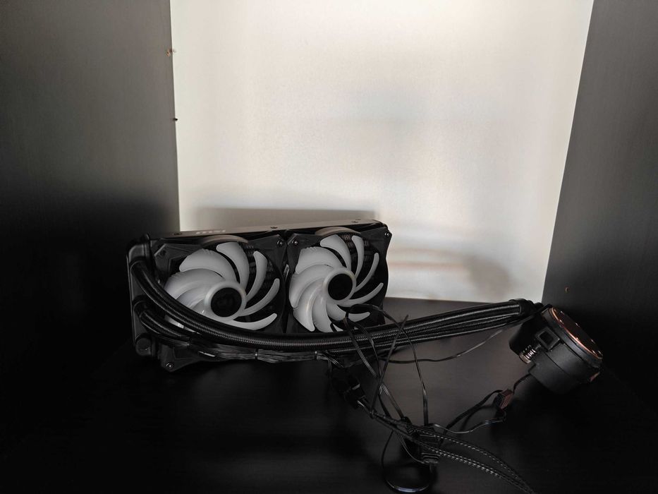 MSI CoreLiquid 240R – răcire excelentă pentru gaming și overclocking