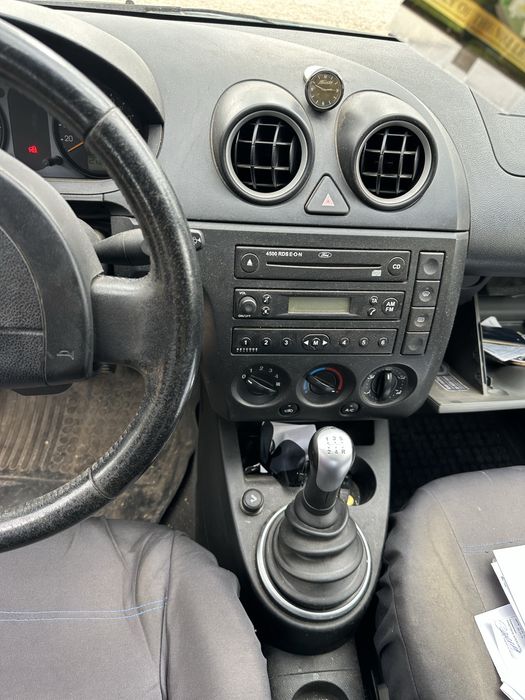 Ford Fiesta mk5 1.4 tdci 68кс. На части