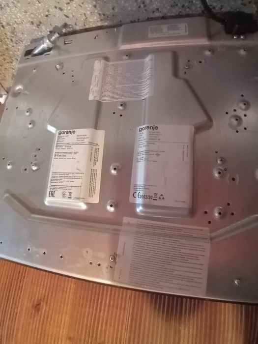 Комбиниран плот Gorenje – 2 газови и 2 електрически котлона