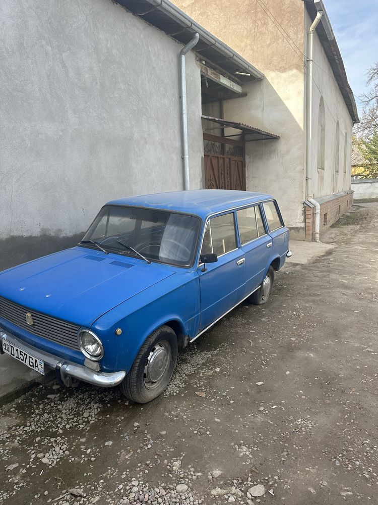 VAZ 2102 sotiladi