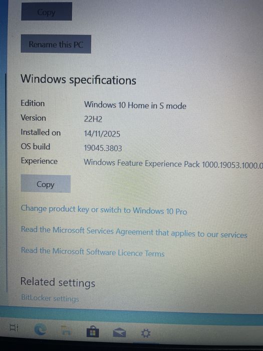 Laptop Hp intel celeron,4 Gb ram,17 inch