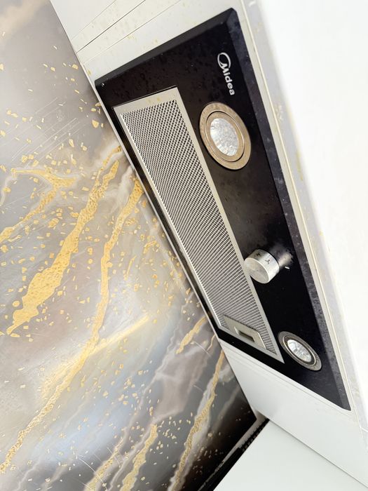 Вытяжка Midea MH60I350B черный