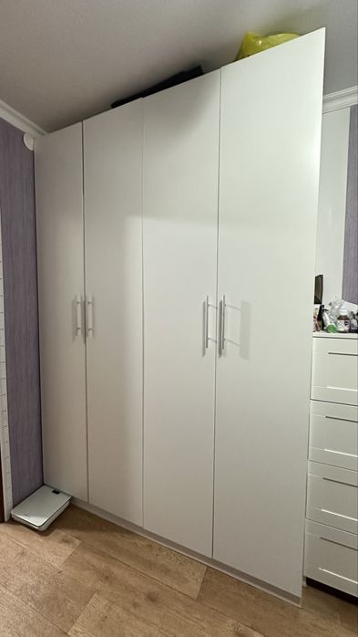 Мебель шифоньер четырехдверный