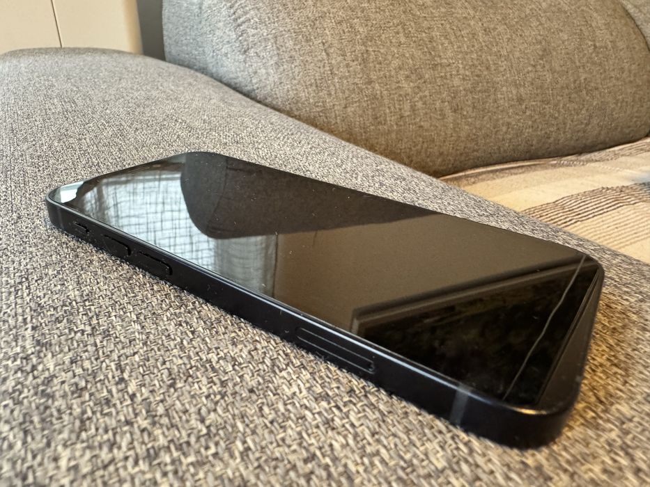 Телефон IPhone 12 mini