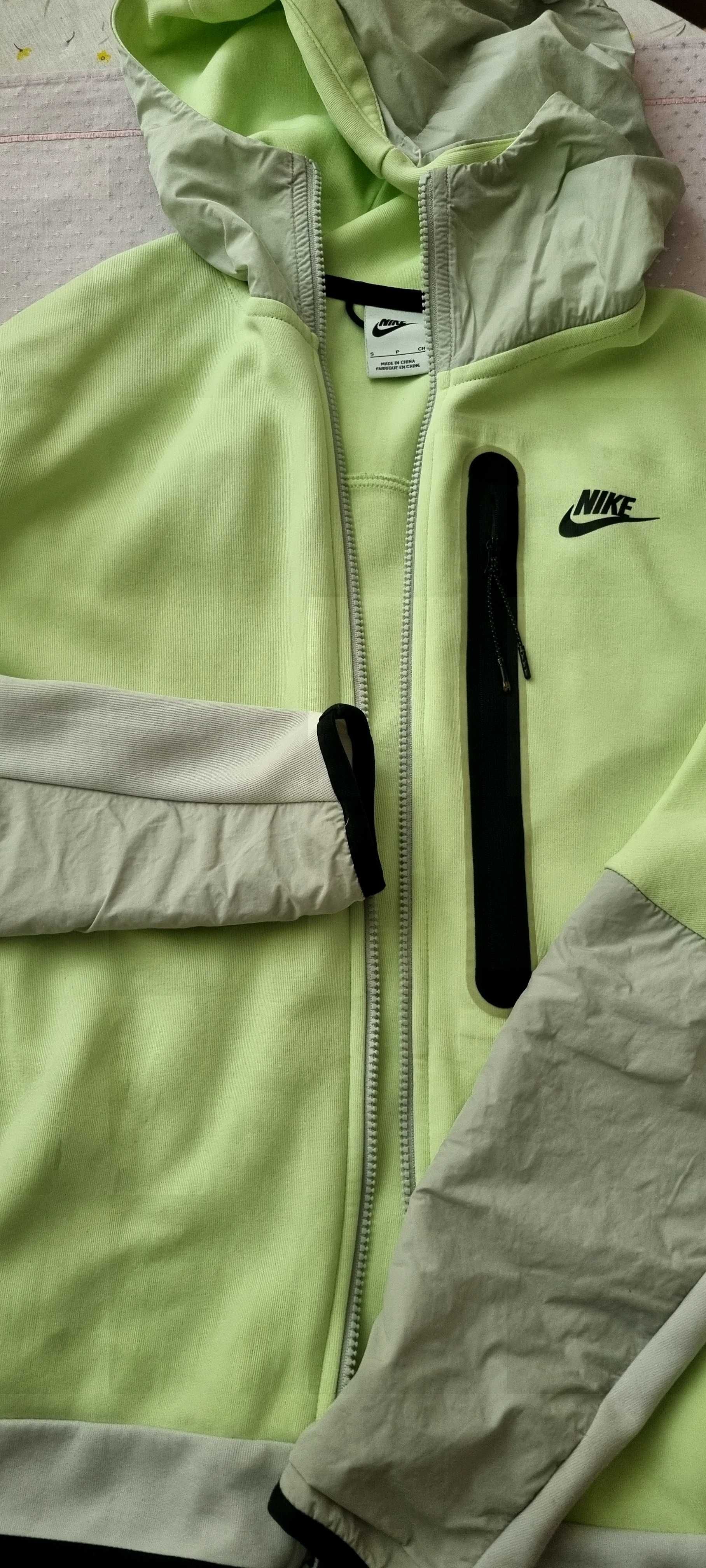 Мъжко горнище Nike Tech Fleece