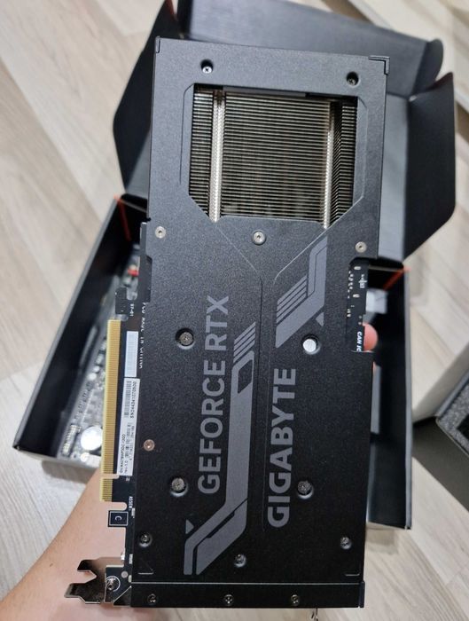 Placa video gigabyte geforce rtx 4070 super windforce3 oc