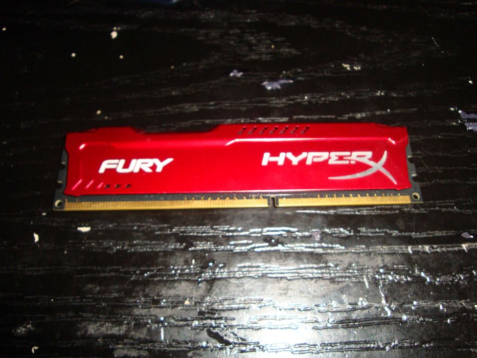 Memorie ram ddr3 4gb kingston hyperX Fury 1600Mhz HX316C10FR/4 1.5v