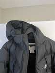 Продавам Яке nike storm windruner размер (s)  оригинално