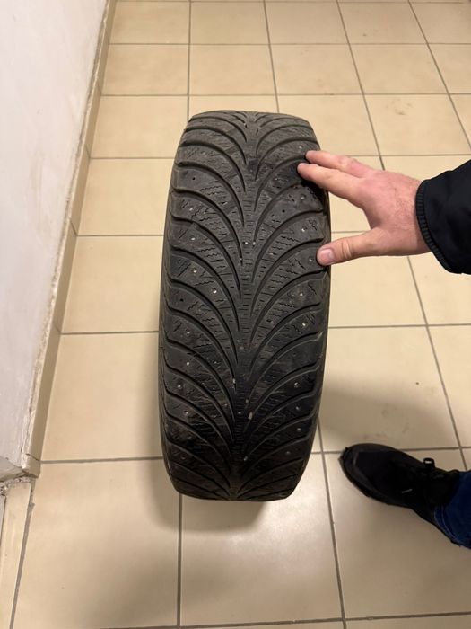 Продам зимние Шины R15, 195/65