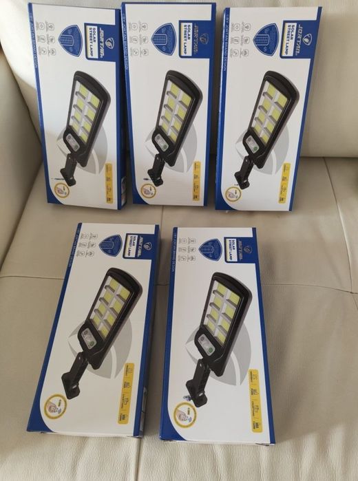 Set 4 Lampi Gradina cu senzor și telecomanda cu încărcare solara