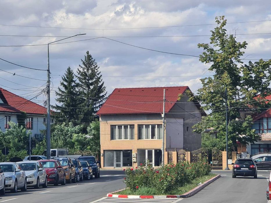 Spatiu comercial la bulevard 154 mp plus 440 mp teren